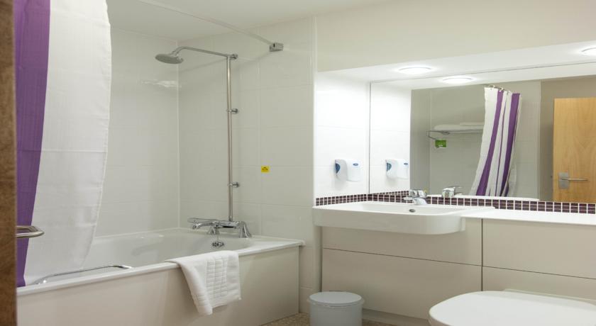 Premier Inn Uttoxeter Kültér fotó