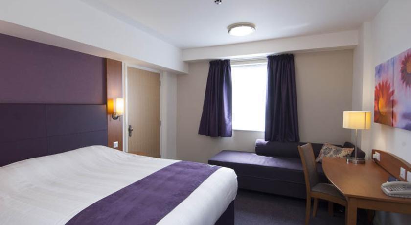 Premier Inn Uttoxeter Szoba fotó