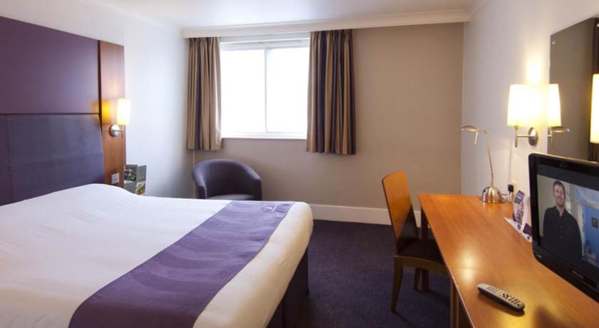 Premier Inn Uttoxeter Szoba fotó