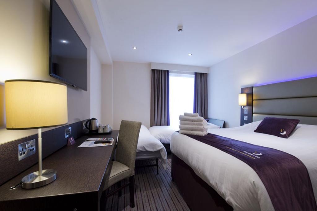 Premier Inn Uttoxeter Kültér fotó