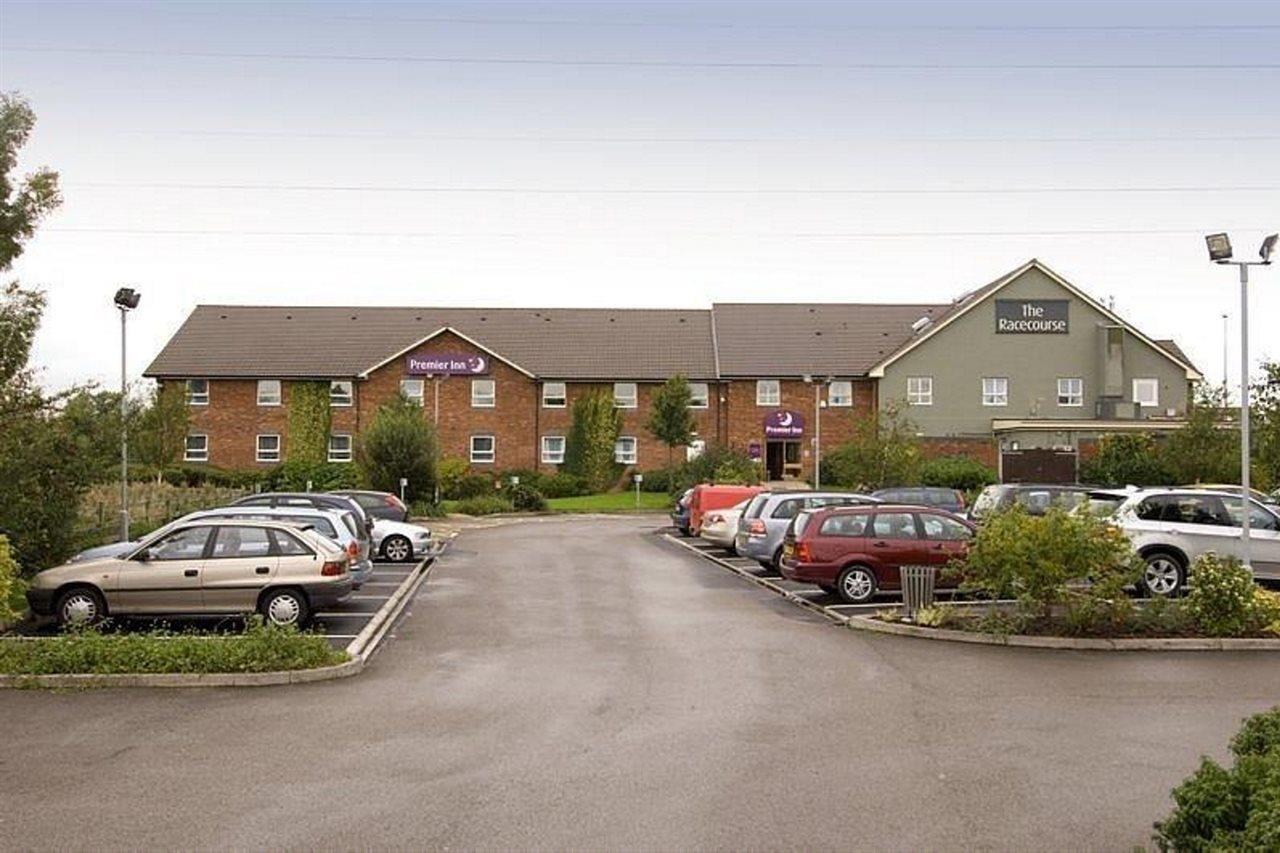 Premier Inn Uttoxeter Kültér fotó