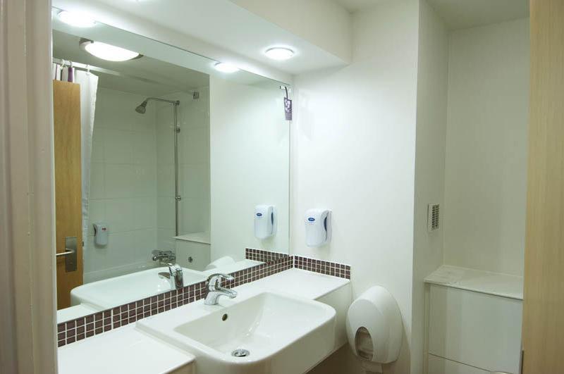 Premier Inn Uttoxeter Kültér fotó