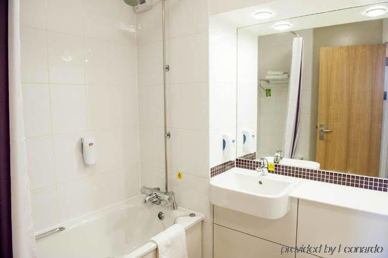 Premier Inn Uttoxeter Kültér fotó